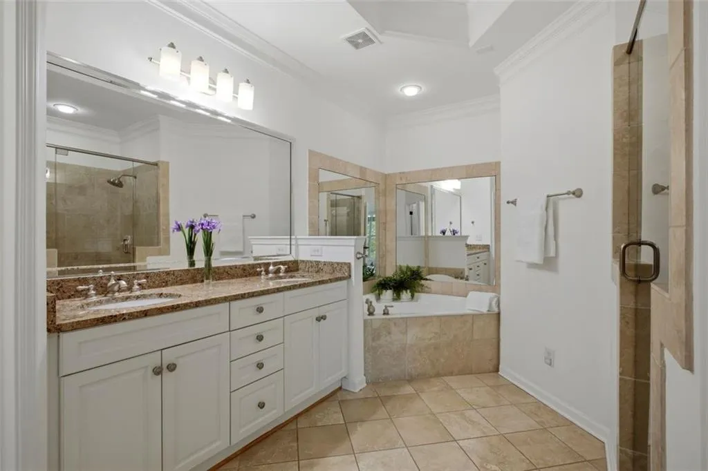 2691 Rivers Edge Drive Ne Unit 48, Atlanta, Georgia 30324, 3 Bedrooms Bedrooms, 0 ,3 BathroomsBathrooms,Residential,For Sale,2691 Rivers Edge Drive Ne Unit 48,7758278