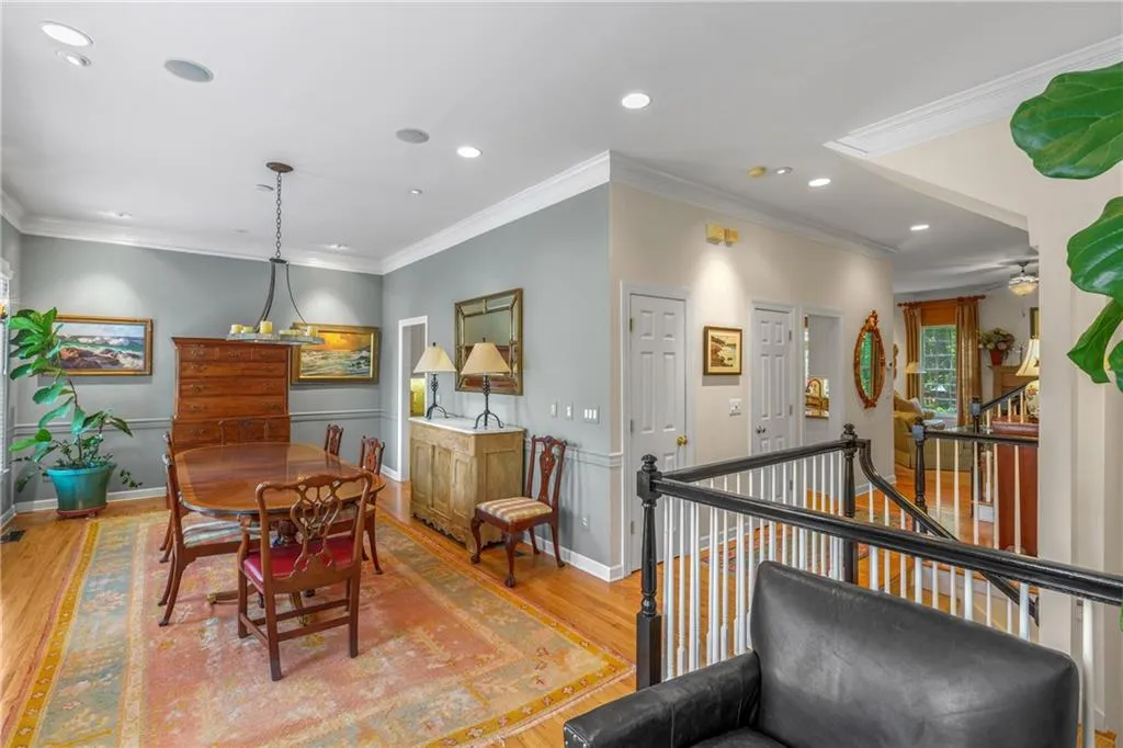 Spacious dormal dining room
