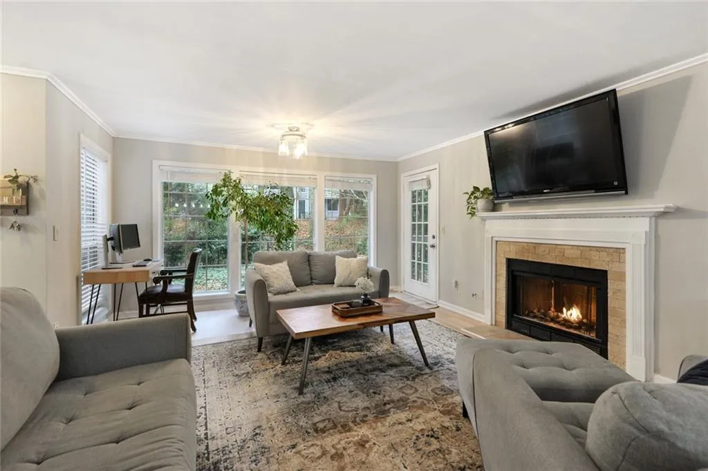 1101 Gettysburg Place, Sandy Springs, Georgia 30350, 2 Bedrooms Bedrooms, ,2 BathroomsBathrooms,Residential,Sold,1101 Gettysburg Place,6806587