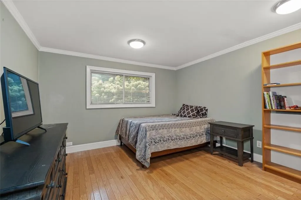 5400 Roswell Road Unit D4, Sandy Springs, Georgia 30342, 3 Bedrooms Bedrooms, ,2 BathroomsBathrooms,Residential,Sold,5400 Roswell Road Unit D4,7274206