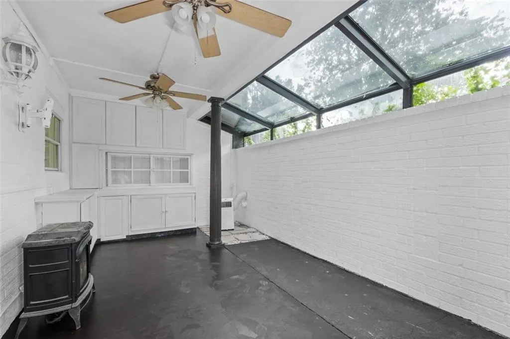 5400 Roswell Road Unit D4, Sandy Springs, Georgia 30342, 3 Bedrooms Bedrooms, ,2 BathroomsBathrooms,Residential,Sold,5400 Roswell Road Unit D4,7274206