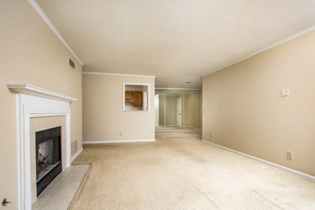 1402 Gettysburg Place, Sandy Springs, Georgia 30350, 2 Bedrooms Bedrooms, ,2 BathroomsBathrooms,Residential,Sold,1402 Gettysburg Place,6513558