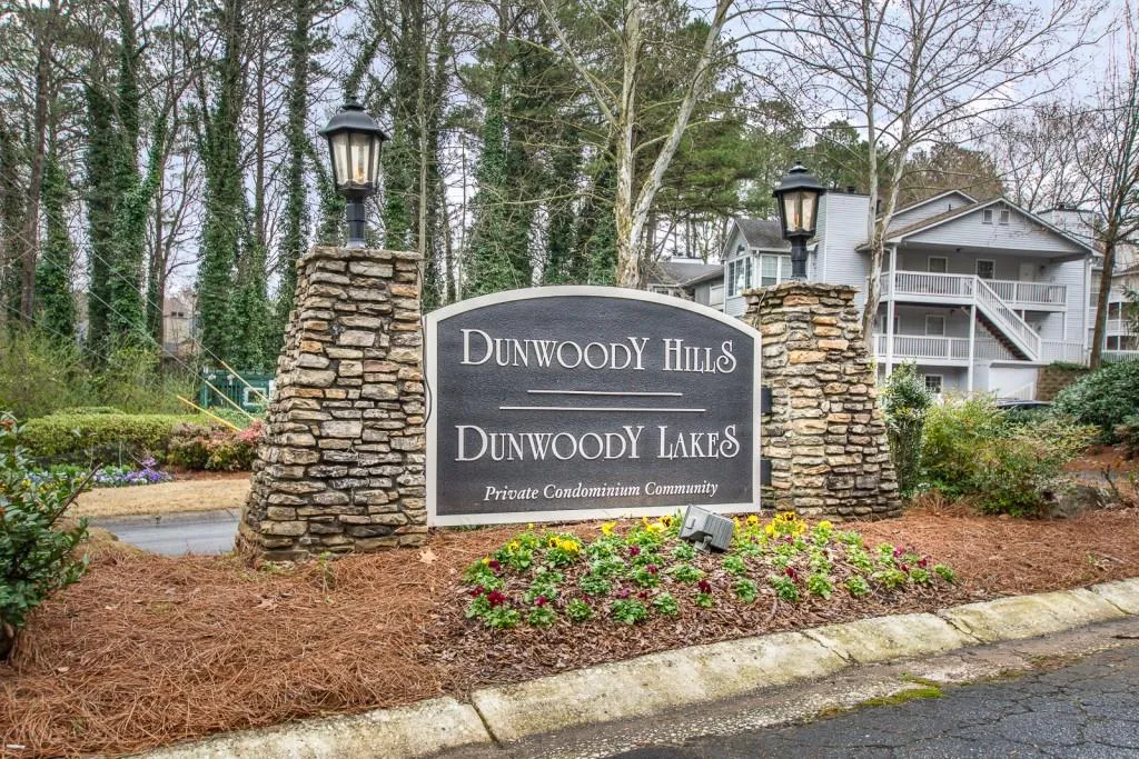 1402 Gettysburg Place, Sandy Springs, Georgia 30350, 2 Bedrooms Bedrooms, ,2 BathroomsBathrooms,Residential,Sold,1402 Gettysburg Place,6513558