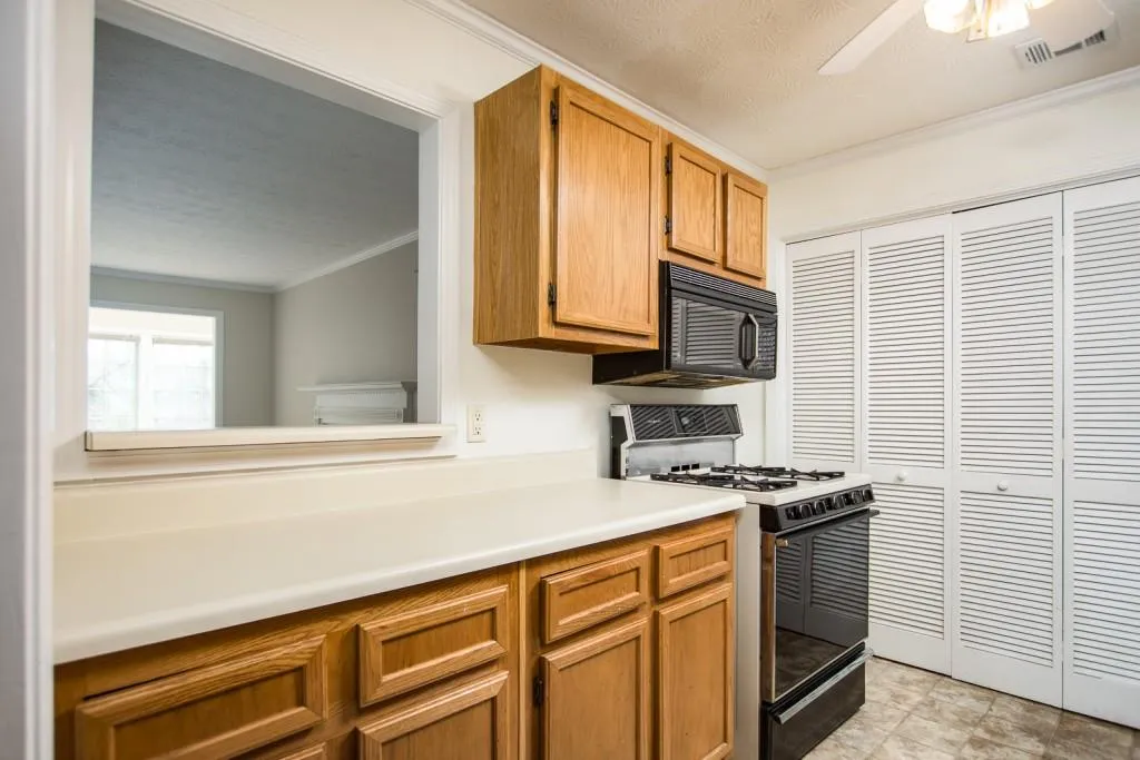 1402 Gettysburg Place, Sandy Springs, Georgia 30350, 2 Bedrooms Bedrooms, ,2 BathroomsBathrooms,Residential,Sold,1402 Gettysburg Place,6513558