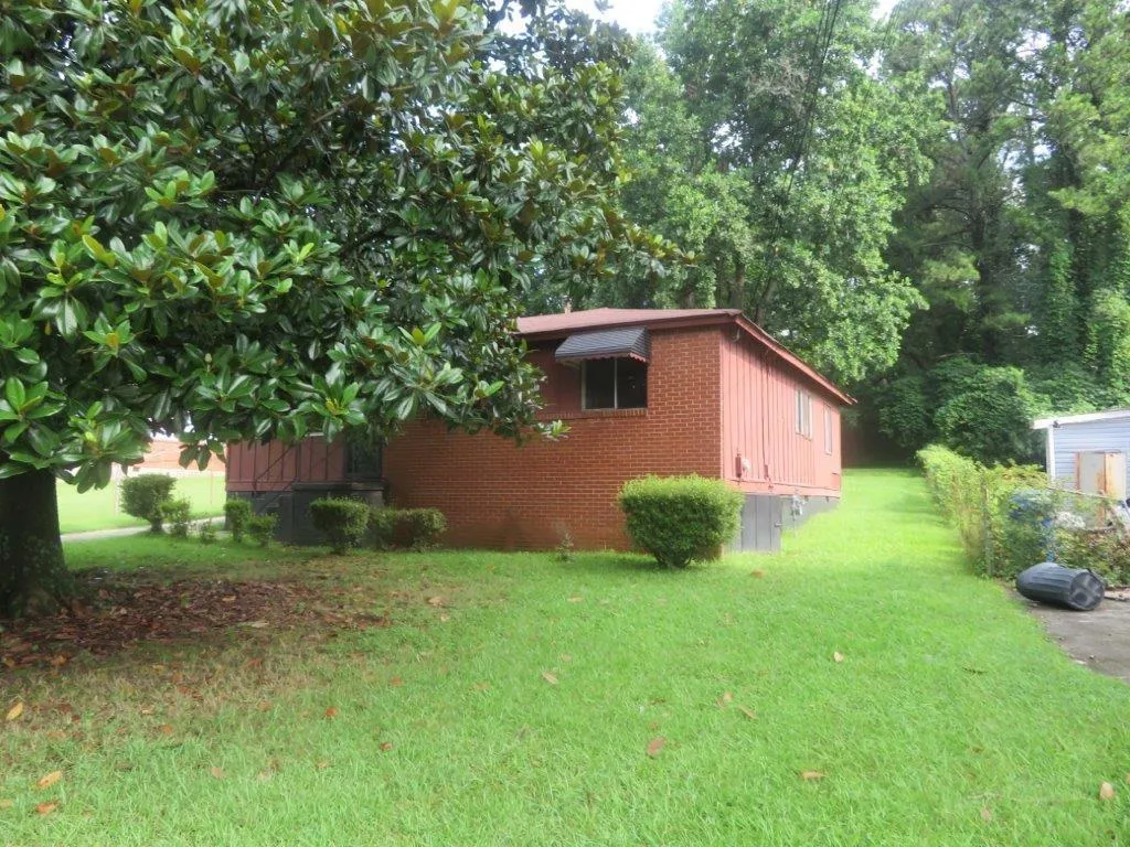 2353 Clarissa Drive Nw, Atlanta, Georgia 30318, 3 Bedrooms Bedrooms, ,1 BathroomBathrooms,Residential,For Sale,2353 Clarissa Drive Nw,7645711
