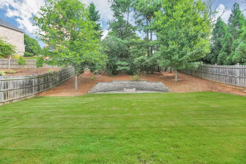 514 Glenmanor Court, Atlanta, Georgia 30328, 4 Bedrooms Bedrooms, ,3 BathroomsBathrooms,Residential,Sold,514 Glenmanor Court,6038267