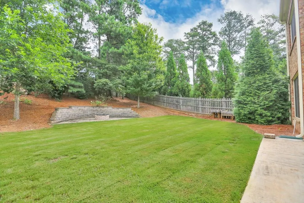 514 Glenmanor Court, Atlanta, Georgia 30328, 4 Bedrooms Bedrooms, ,3 BathroomsBathrooms,Residential,Sold,514 Glenmanor Court,6038267