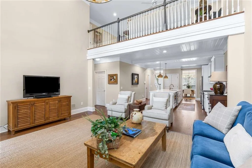 188 Mystic Court, Atlanta, Georgia 30342, 3 Bedrooms Bedrooms, ,3 BathroomsBathrooms,Residential,For Sale,188 Mystic Court,7656155