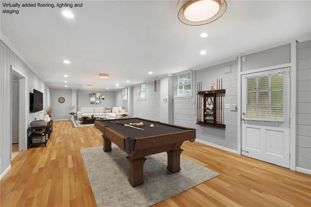 720 Fair Oaks Manor, Sandy Springs, Georgia 30327, 5 Bedrooms Bedrooms, ,4 BathroomsBathrooms,Residential,For Sale,720 Fair Oaks Manor,7673452