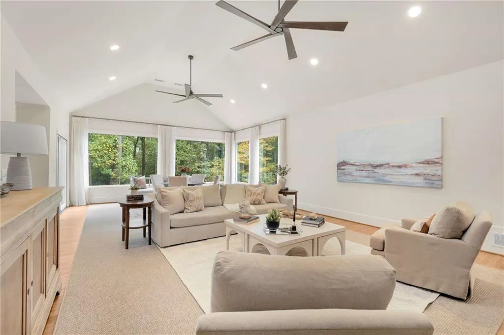 720 Fair Oaks Manor, Sandy Springs, Georgia 30327, 5 Bedrooms Bedrooms, ,4 BathroomsBathrooms,Residential,For Sale,720 Fair Oaks Manor,7673452