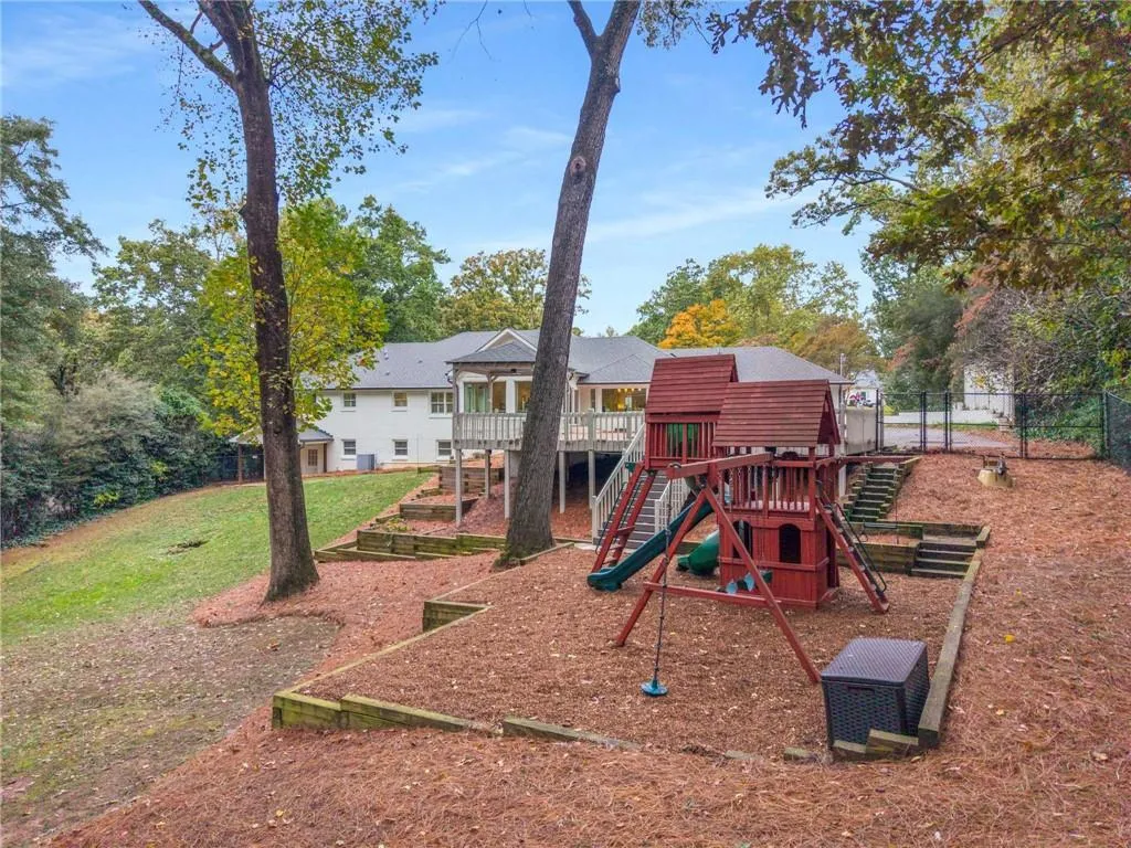 720 Fair Oaks Manor, Sandy Springs, Georgia 30327, 5 Bedrooms Bedrooms, ,4 BathroomsBathrooms,Residential,For Sale,720 Fair Oaks Manor,7673452