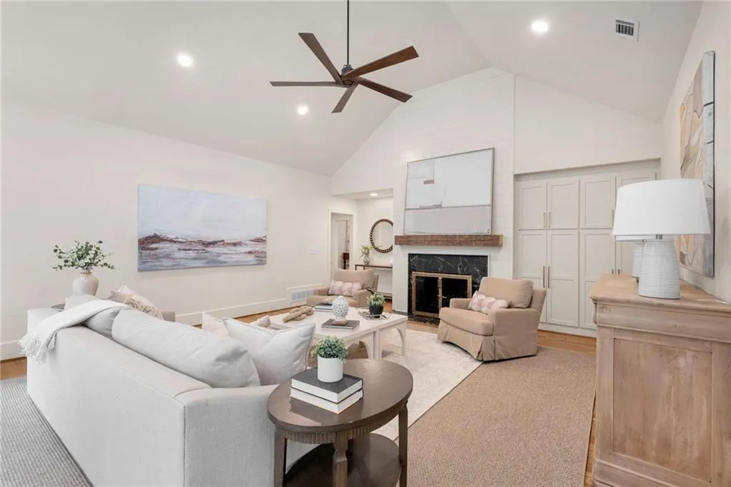 720 Fair Oaks Manor, Sandy Springs, Georgia 30327, 5 Bedrooms Bedrooms, ,4 BathroomsBathrooms,Residential,For Sale,720 Fair Oaks Manor,7673452