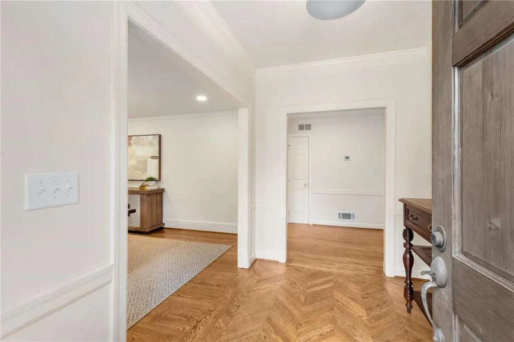 720 Fair Oaks Manor, Sandy Springs, Georgia 30327, 5 Bedrooms Bedrooms, ,4 BathroomsBathrooms,Residential,For Sale,720 Fair Oaks Manor,7673452