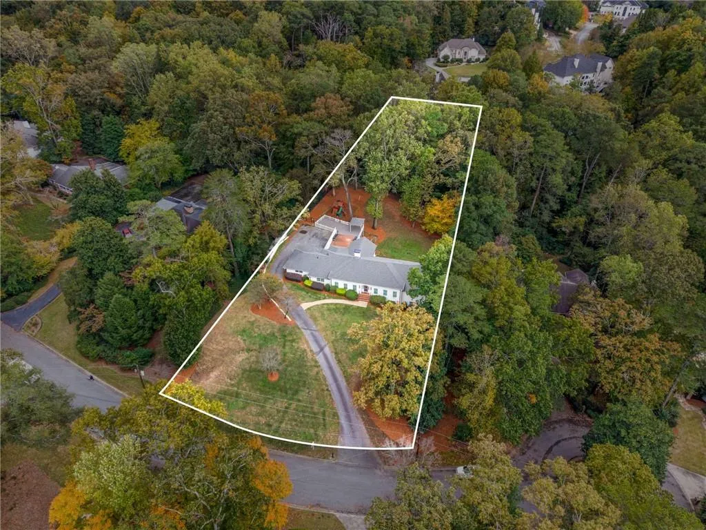 720 Fair Oaks Manor, Sandy Springs, Georgia 30327, 5 Bedrooms Bedrooms, ,4 BathroomsBathrooms,Residential,For Sale,720 Fair Oaks Manor,7673452