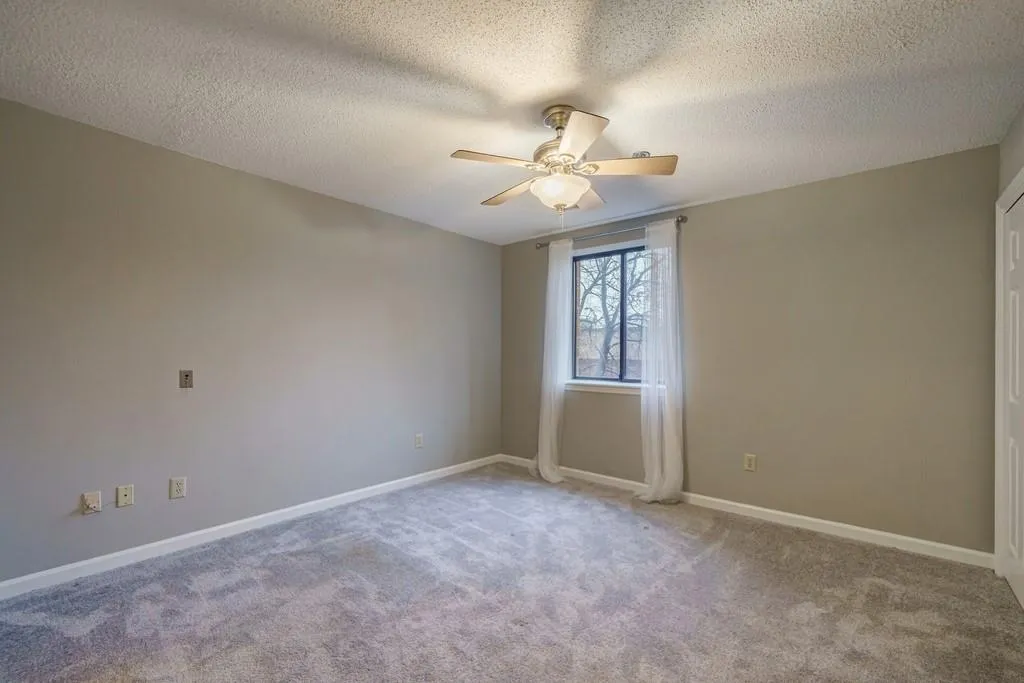 300 Johnson Ferry Road Ne Unit A310, Sandy Springs, Georgia 30328, 1 Bedroom Bedrooms, ,1 BathroomBathrooms,Residential,Sold,300 Johnson Ferry Road Ne Unit A310,6974033
