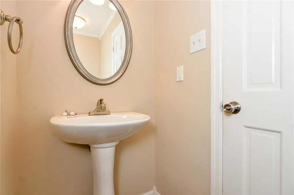 205 Winding River Drive Unit A, Atlanta, Georgia 30350, 2 Bedrooms Bedrooms, ,2 BathroomsBathrooms,Residential,Sold,205 Winding River Drive Unit A,5846225