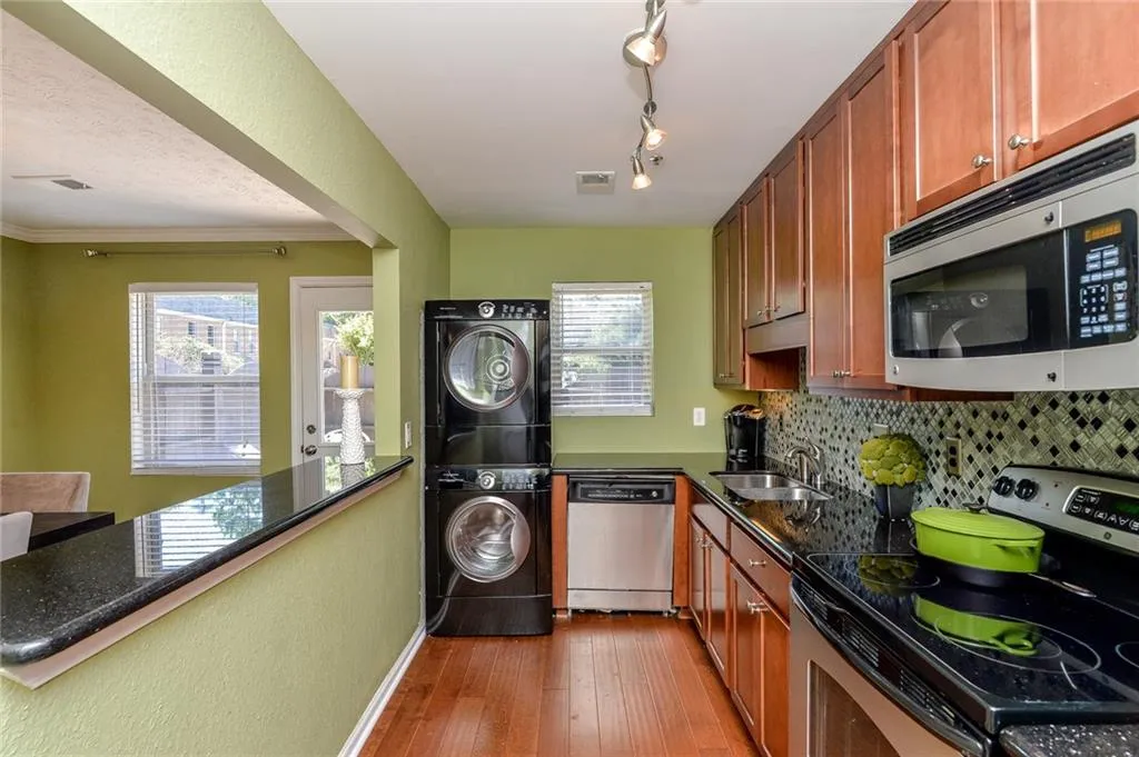 205 Winding River Drive Unit A, Atlanta, Georgia 30350, 2 Bedrooms Bedrooms, ,2 BathroomsBathrooms,Residential,Sold,205 Winding River Drive Unit A,5846225