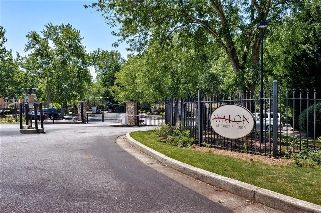 205 Winding River Drive Unit A, Atlanta, Georgia 30350, 2 Bedrooms Bedrooms, ,2 BathroomsBathrooms,Residential,Sold,205 Winding River Drive Unit A,5846225