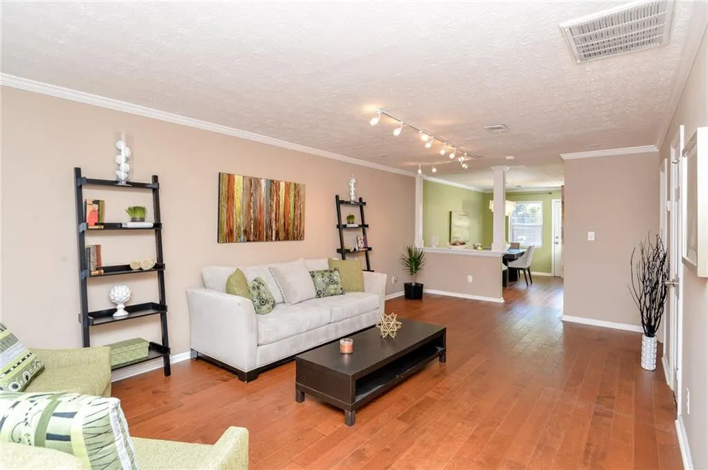 205 Winding River Drive Unit A, Atlanta, Georgia 30350, 2 Bedrooms Bedrooms, ,2 BathroomsBathrooms,Residential,Sold,205 Winding River Drive Unit A,5846225