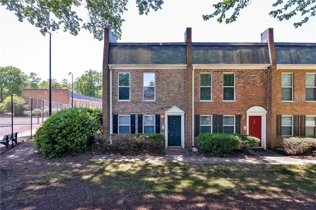 205 Winding River Drive Unit A, Atlanta, Georgia 30350, 2 Bedrooms Bedrooms, ,2 BathroomsBathrooms,Residential,Sold,205 Winding River Drive Unit A,5846225