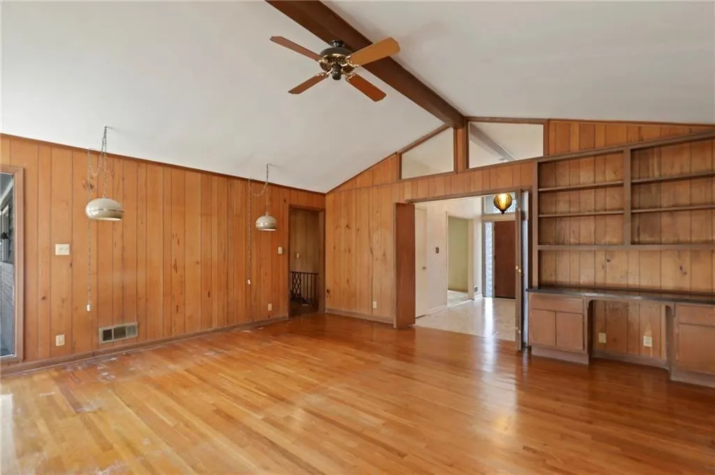 6365 River Overlook Drive, Atlanta, Georgia 30328, 4 Bedrooms Bedrooms, ,3 BathroomsBathrooms,Residential,Sold,6365 River Overlook Drive,6819021