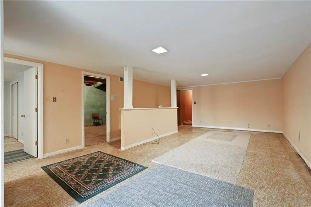 6365 River Overlook Drive, Atlanta, Georgia 30328, 4 Bedrooms Bedrooms, ,3 BathroomsBathrooms,Residential,Sold,6365 River Overlook Drive,6819021