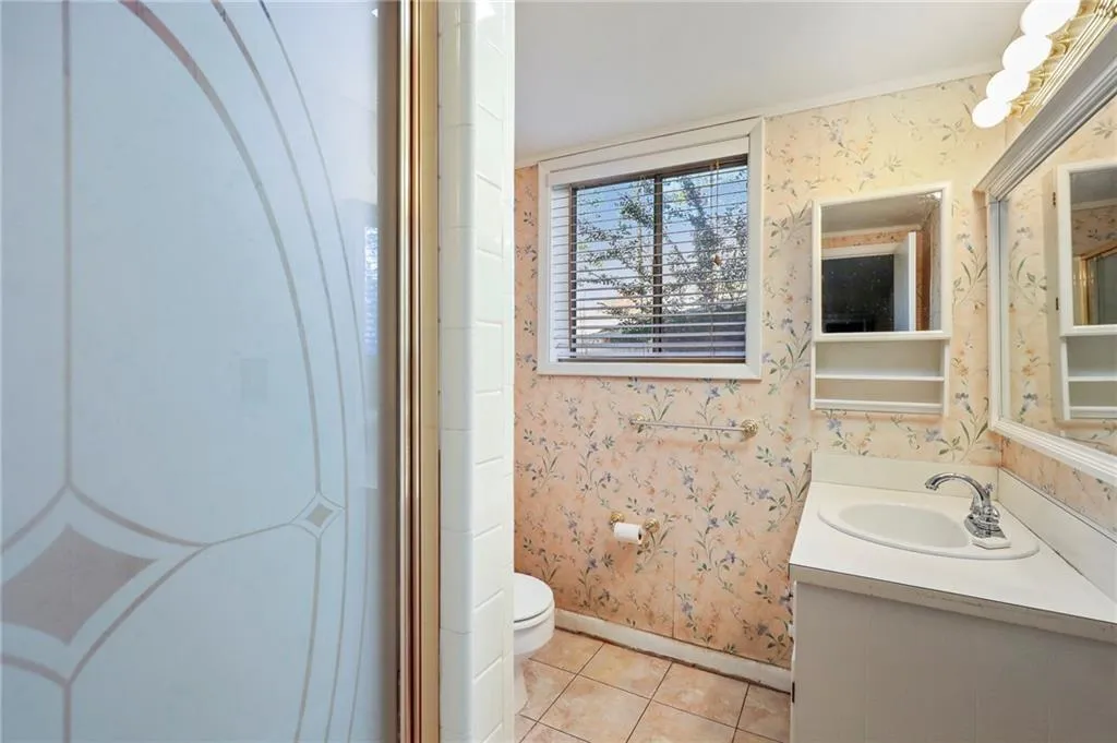 6365 River Overlook Drive, Atlanta, Georgia 30328, 4 Bedrooms Bedrooms, ,3 BathroomsBathrooms,Residential,Sold,6365 River Overlook Drive,6819021