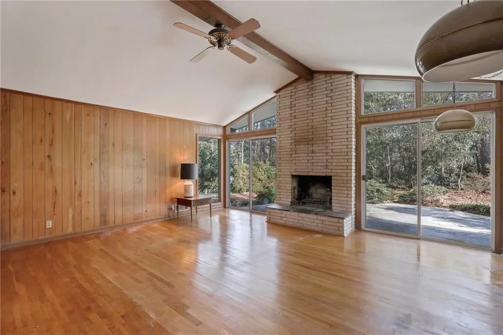 6365 River Overlook Drive, Atlanta, Georgia 30328, 4 Bedrooms Bedrooms, ,3 BathroomsBathrooms,Residential,Sold,6365 River Overlook Drive,6819021