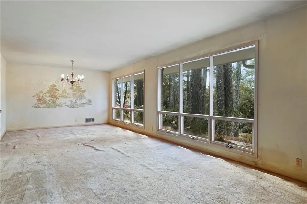 6365 River Overlook Drive, Atlanta, Georgia 30328, 4 Bedrooms Bedrooms, ,3 BathroomsBathrooms,Residential,Sold,6365 River Overlook Drive,6819021