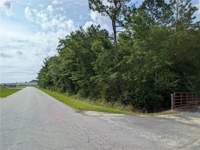 Langdale Dr