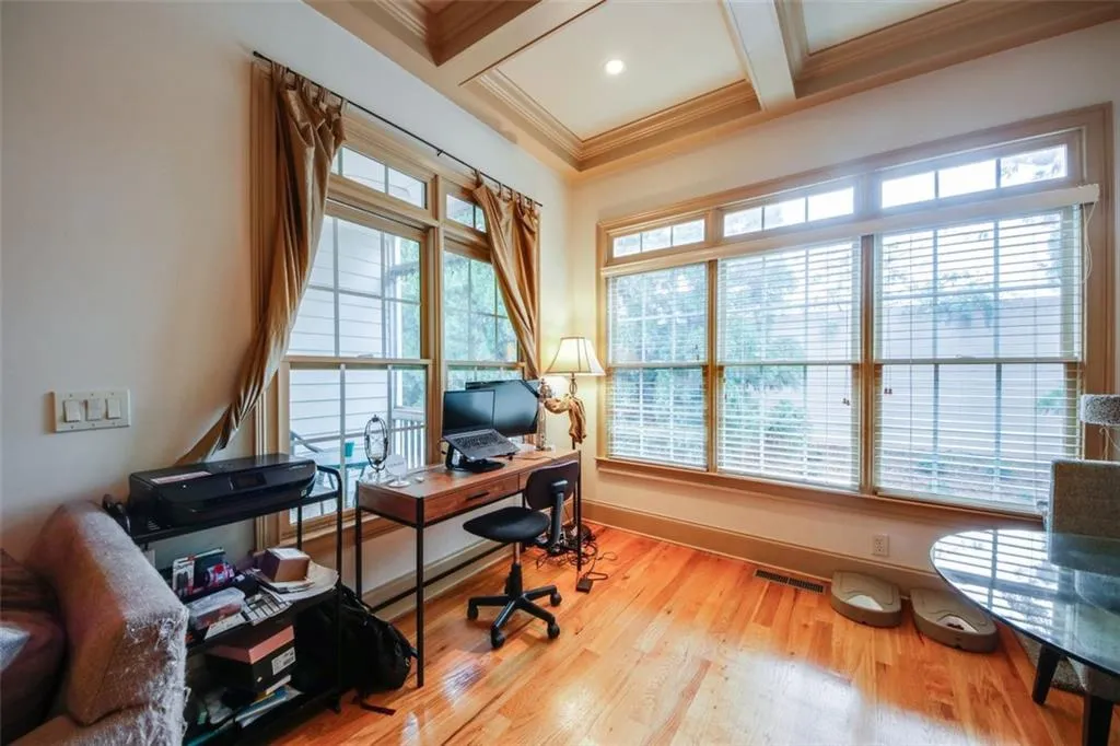 917 Persimmon Point, Sandy Springs, Georgia 30328, 2 Bedrooms Bedrooms, ,2 BathroomsBathrooms,Residential,Sold,917 Persimmon Point,7146899