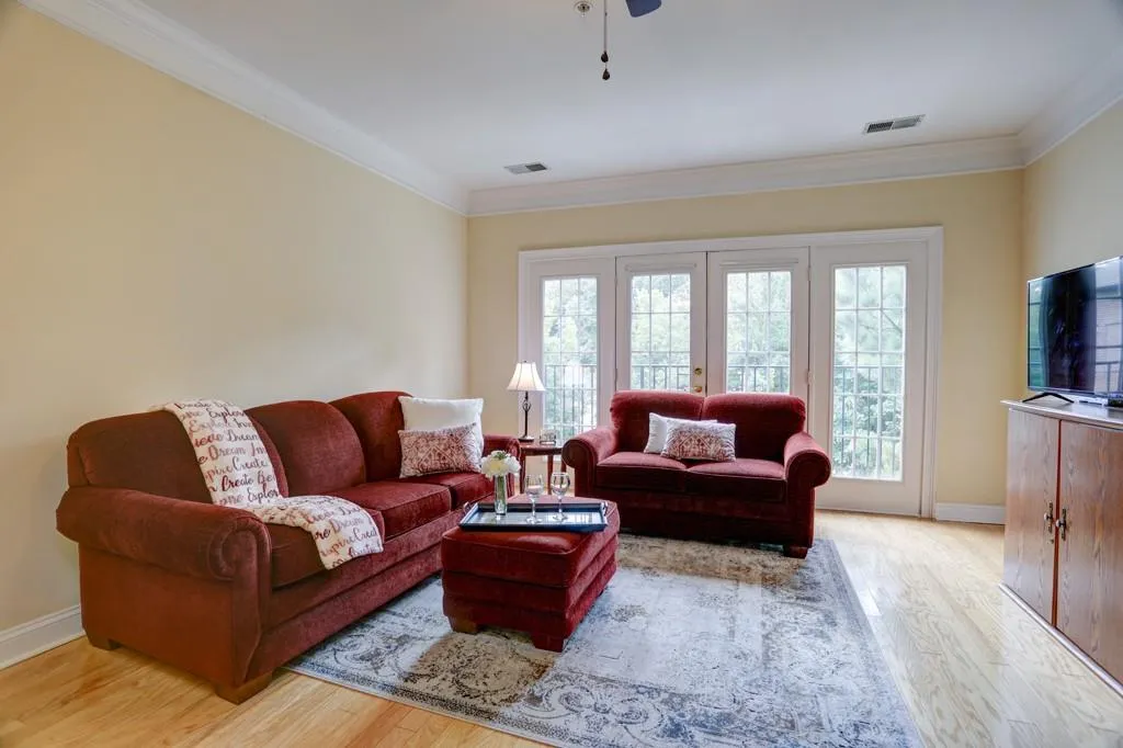 5415 Northland Drive Unit 302, Sandy Springs, Georgia 30342, 1 Bedroom Bedrooms, ,1 BathroomBathrooms,Residential,Sold,5415 Northland Drive Unit 302,6598709