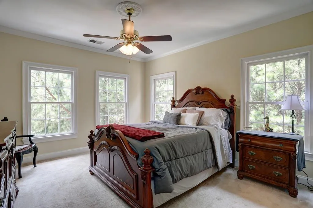 5415 Northland Drive Unit 302, Sandy Springs, Georgia 30342, 1 Bedroom Bedrooms, ,1 BathroomBathrooms,Residential,Sold,5415 Northland Drive Unit 302,6598709