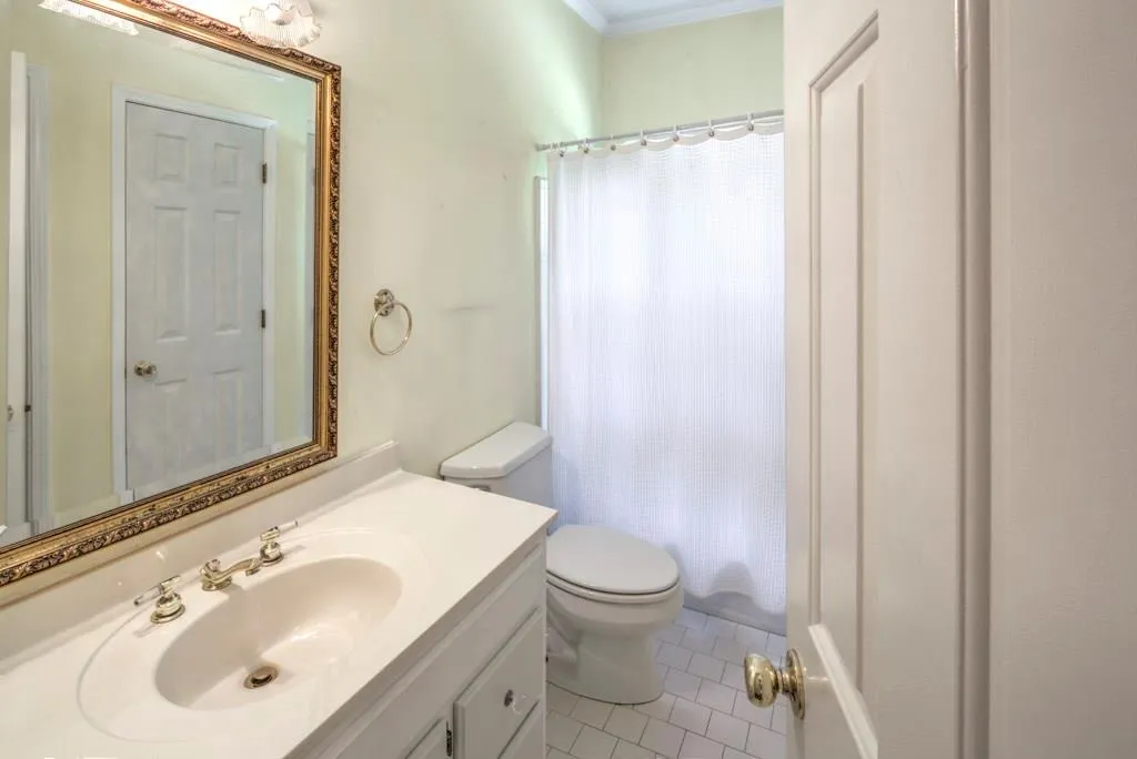275 Lackland Court, Atlanta, Georgia 30350, 4 Bedrooms Bedrooms, ,3 BathroomsBathrooms,Residential,Sold,275 Lackland Court,5680175