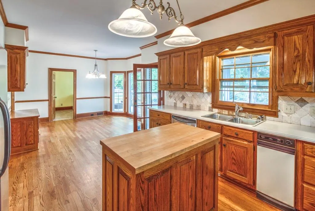 275 Lackland Court, Atlanta, Georgia 30350, 4 Bedrooms Bedrooms, ,3 BathroomsBathrooms,Residential,Sold,275 Lackland Court,5680175