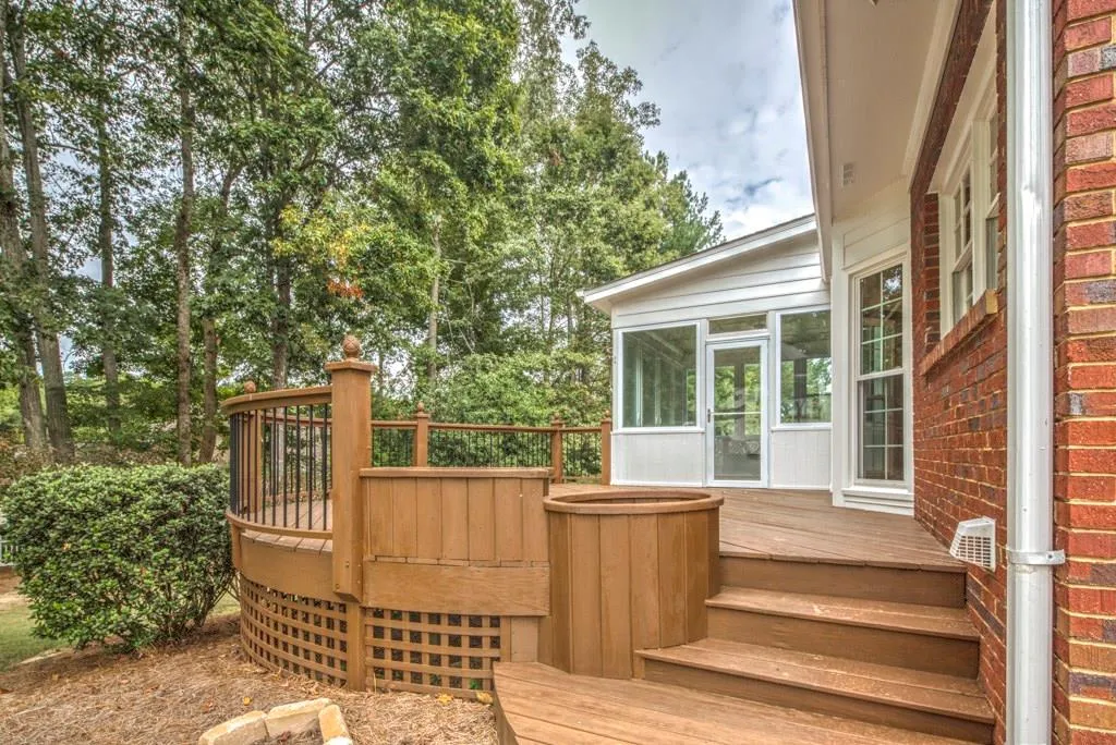 275 Lackland Court, Atlanta, Georgia 30350, 4 Bedrooms Bedrooms, ,3 BathroomsBathrooms,Residential,Sold,275 Lackland Court,5680175