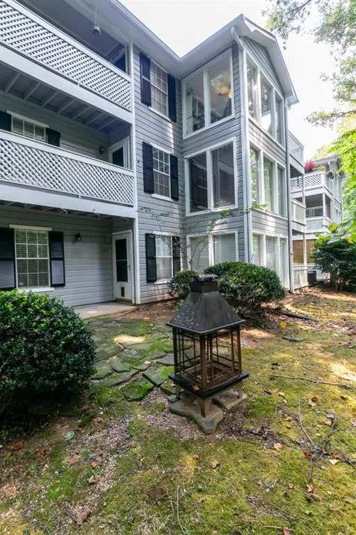1609 Vicksburg Place, Sandy Springs, Georgia 30350, 2 Bedrooms Bedrooms, ,2 BathroomsBathrooms,Residential,Sold,1609 Vicksburg Place,6764871