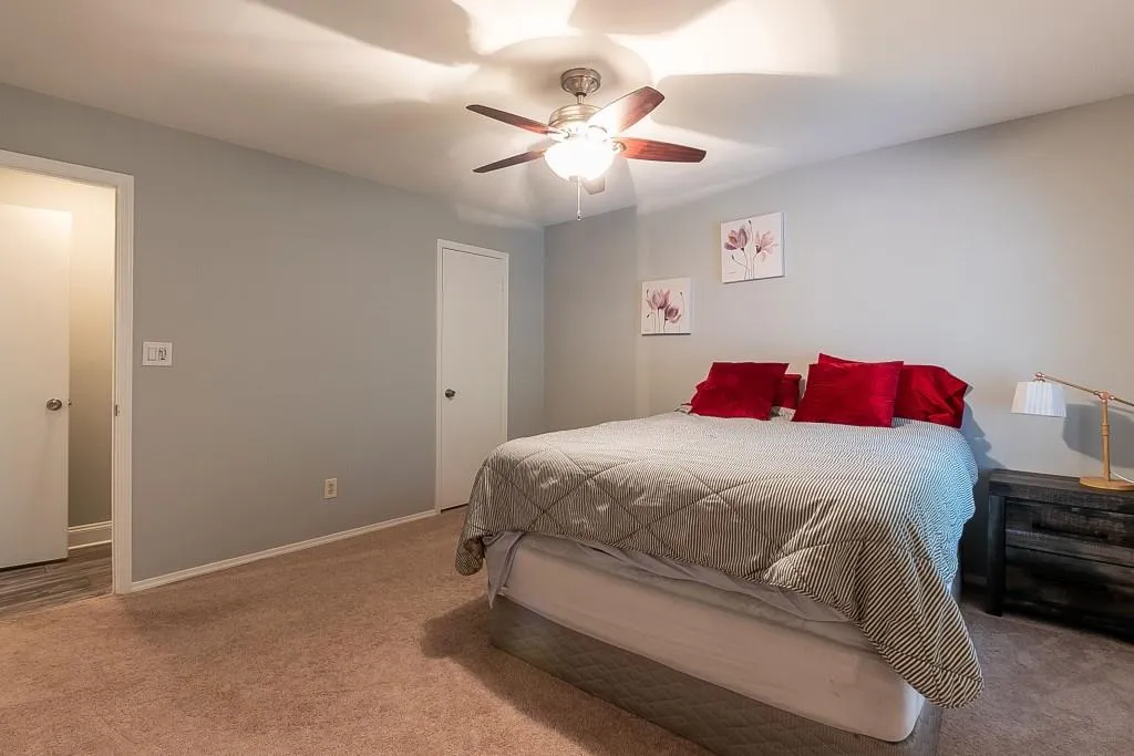 1609 Vicksburg Place, Sandy Springs, Georgia 30350, 2 Bedrooms Bedrooms, ,2 BathroomsBathrooms,Residential,Sold,1609 Vicksburg Place,6764871