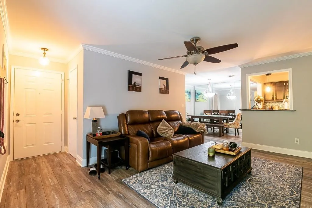 1609 Vicksburg Place, Sandy Springs, Georgia 30350, 2 Bedrooms Bedrooms, ,2 BathroomsBathrooms,Residential,Sold,1609 Vicksburg Place,6764871