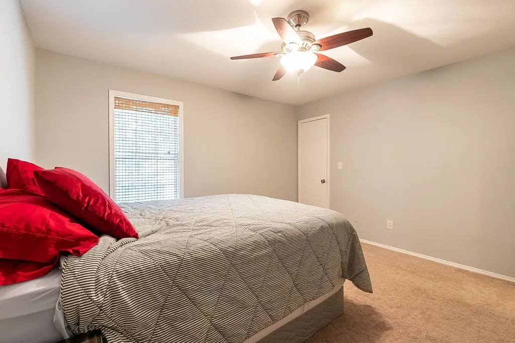 1609 Vicksburg Place, Sandy Springs, Georgia 30350, 2 Bedrooms Bedrooms, ,2 BathroomsBathrooms,Residential,Sold,1609 Vicksburg Place,6764871