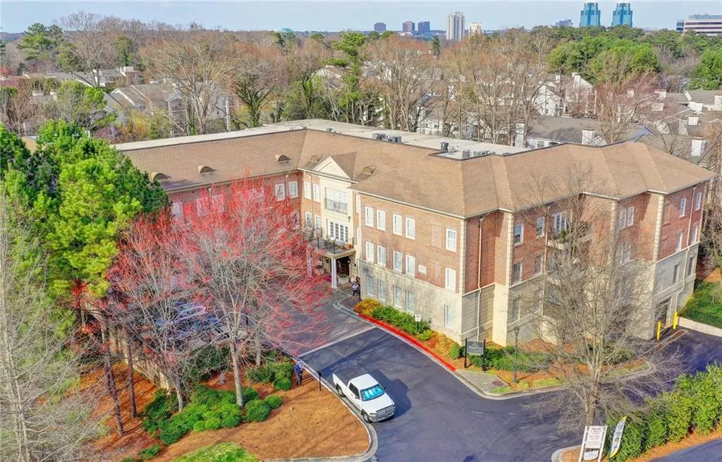 5415 Northland Drive Unit 205, Sandy Springs, Georgia 30342, 2 Bedrooms Bedrooms, ,2 BathroomsBathrooms,Residential,Sold,5415 Northland Drive Unit 205,6855020