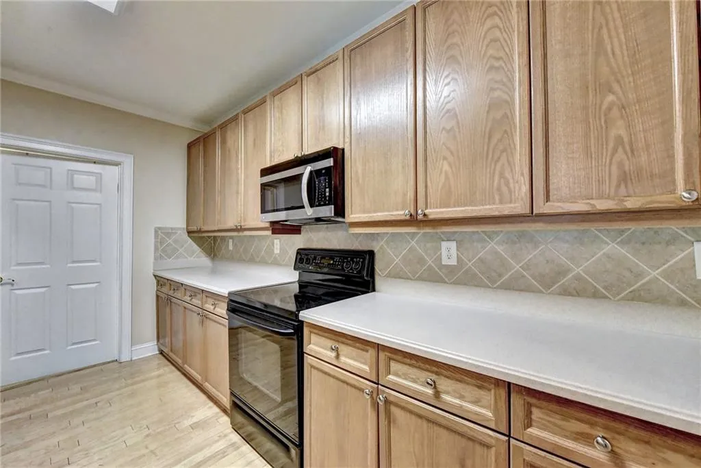 5415 Northland Drive Unit 205, Sandy Springs, Georgia 30342, 2 Bedrooms Bedrooms, ,2 BathroomsBathrooms,Residential,Sold,5415 Northland Drive Unit 205,6855020