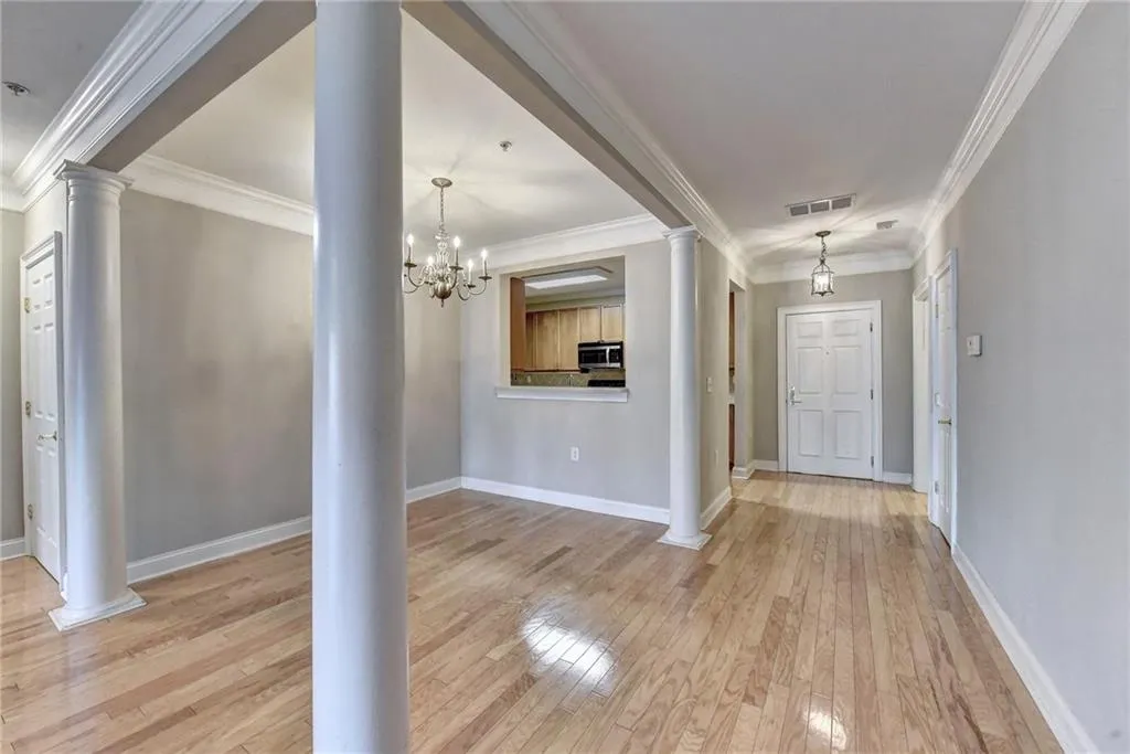 5415 Northland Drive Unit 205, Sandy Springs, Georgia 30342, 2 Bedrooms Bedrooms, ,2 BathroomsBathrooms,Residential,Sold,5415 Northland Drive Unit 205,6855020