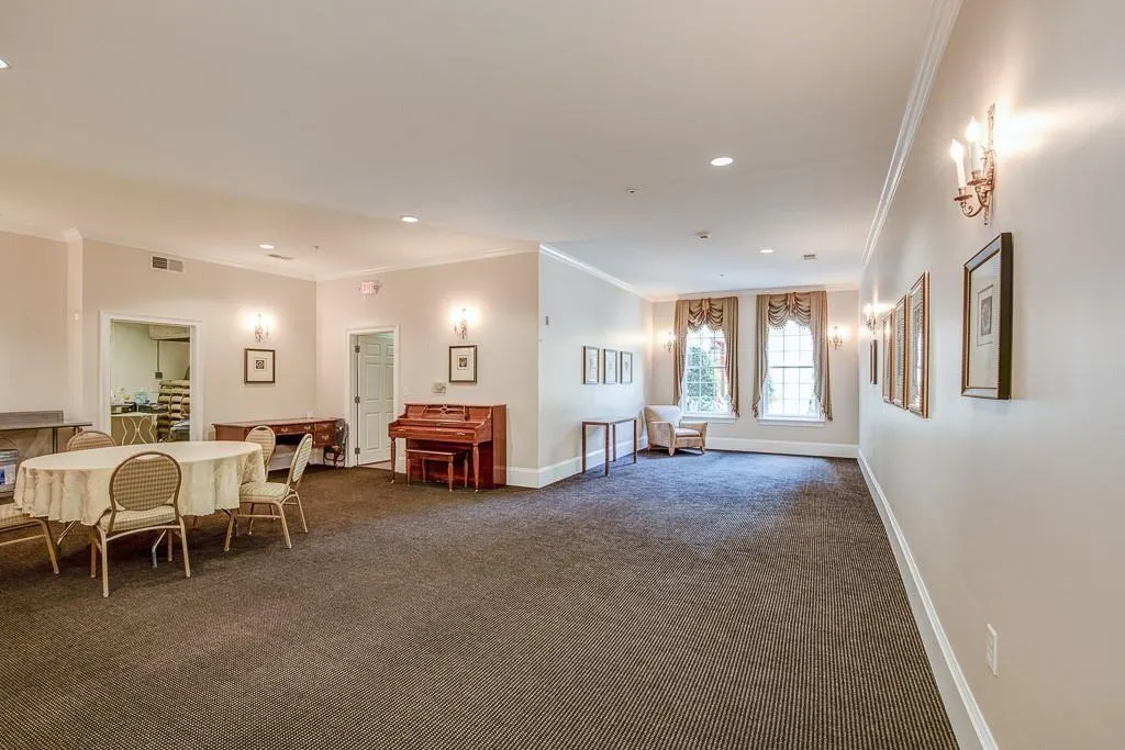5415 Northland Drive Unit 205, Sandy Springs, Georgia 30342, 2 Bedrooms Bedrooms, ,2 BathroomsBathrooms,Residential,Sold,5415 Northland Drive Unit 205,6855020