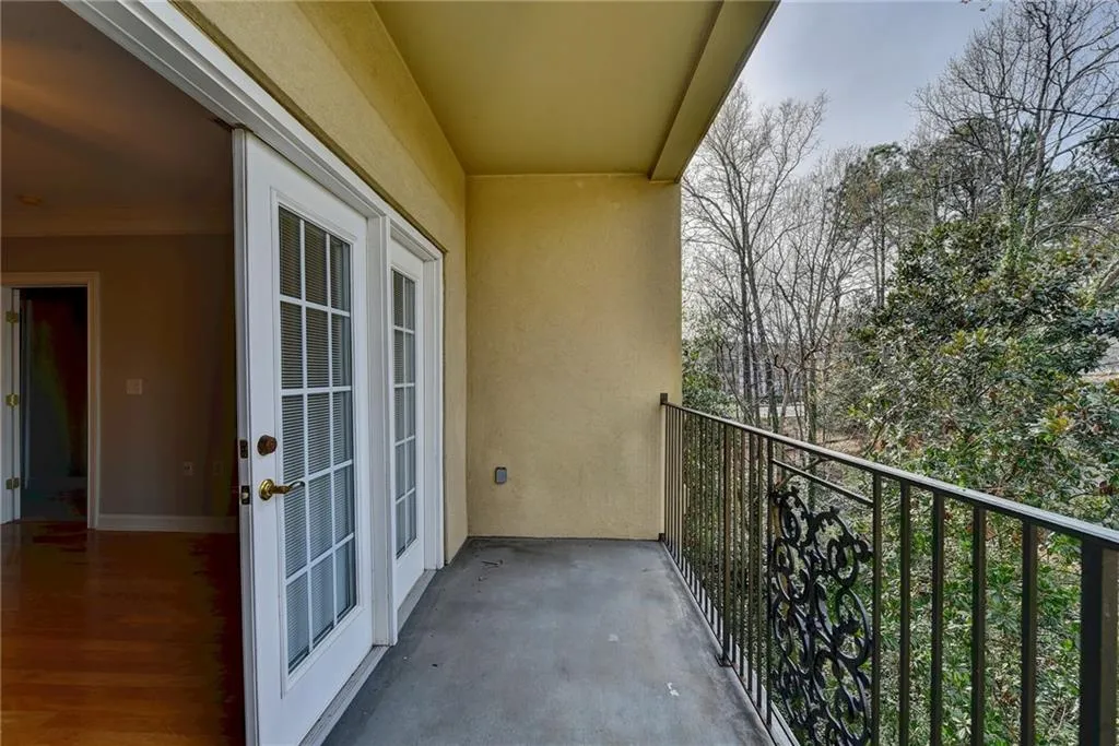 5415 Northland Drive Unit 205, Sandy Springs, Georgia 30342, 2 Bedrooms Bedrooms, ,2 BathroomsBathrooms,Residential,Sold,5415 Northland Drive Unit 205,6855020