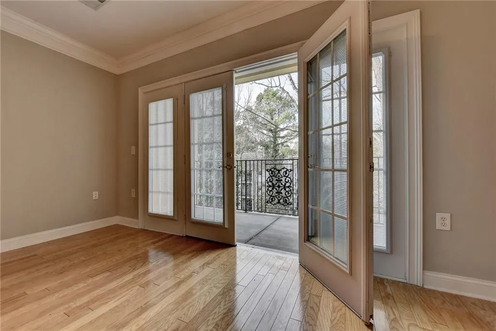 5415 Northland Drive Unit 205, Sandy Springs, Georgia 30342, 2 Bedrooms Bedrooms, ,2 BathroomsBathrooms,Residential,Sold,5415 Northland Drive Unit 205,6855020