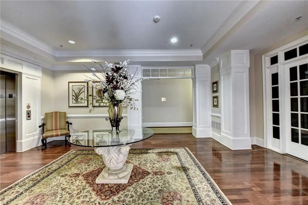 5415 Northland Drive Unit 205, Sandy Springs, Georgia 30342, 2 Bedrooms Bedrooms, ,2 BathroomsBathrooms,Residential,Sold,5415 Northland Drive Unit 205,6855020