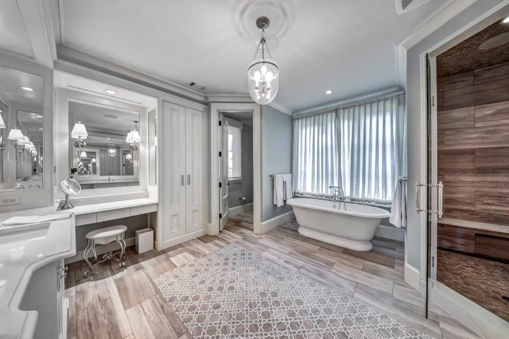4975 Peachtree Dunwoody Road, Atlanta, Georgia 30342, 6 Bedrooms Bedrooms, ,6 BathroomsBathrooms,Residential,Sold,4975 Peachtree Dunwoody Road,6096918