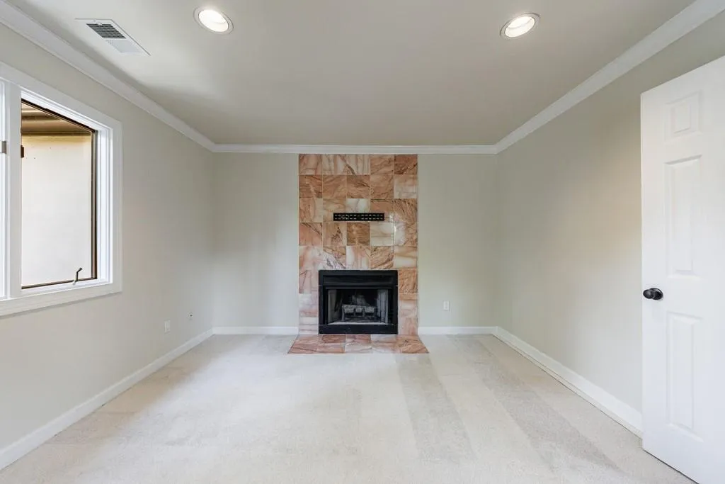 3491 Roswell Road Ne Unit E, Atlanta, Georgia 30305, 2 Bedrooms Bedrooms, ,2 BathroomsBathrooms,Residential,For Sale,3491 Roswell Road Ne Unit E,7625302
