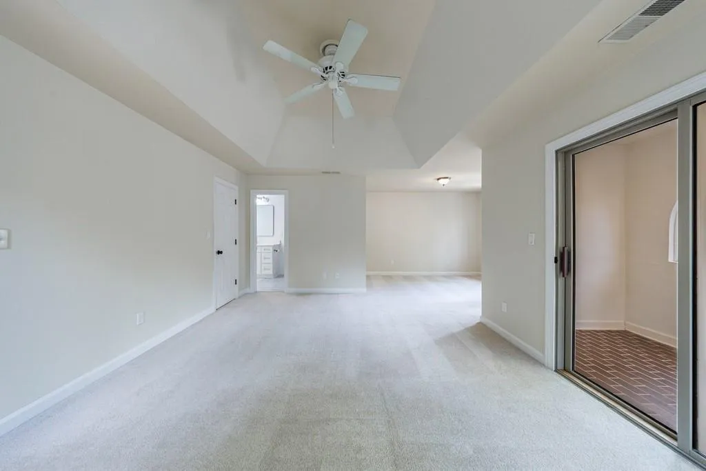 3491 Roswell Road Ne Unit E, Atlanta, Georgia 30305, 2 Bedrooms Bedrooms, ,2 BathroomsBathrooms,Residential,For Sale,3491 Roswell Road Ne Unit E,7625302